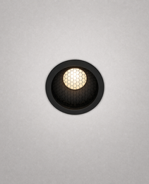 Black GU10 LED module with hexagonal honeycomb grille and matte finish