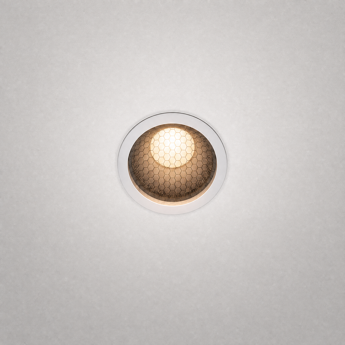 White GU10 LED module with honeycomb grille for recessed ceiling installation