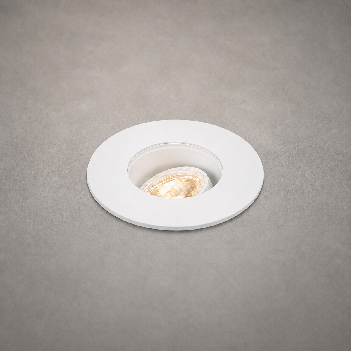 Matte white finish recessed indoor spotlight DECK PRIME 1677 flush mounted with faceted LED lens detail