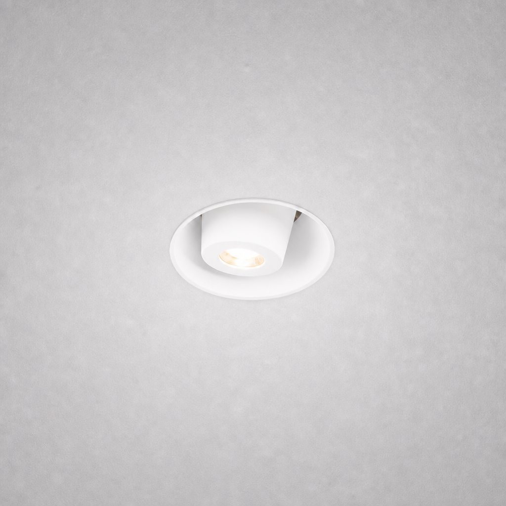 Matte white recessed ceiling spotlight VERO PRIME 1850 with clean circular trim and warm LED output