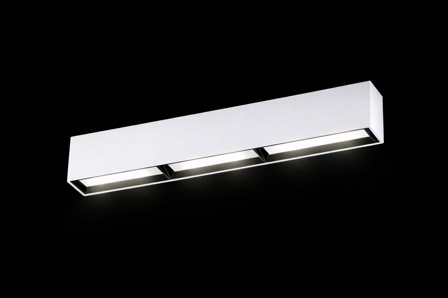 Spot Apparent POLY246 –33W | Performance, Élégance & Précision